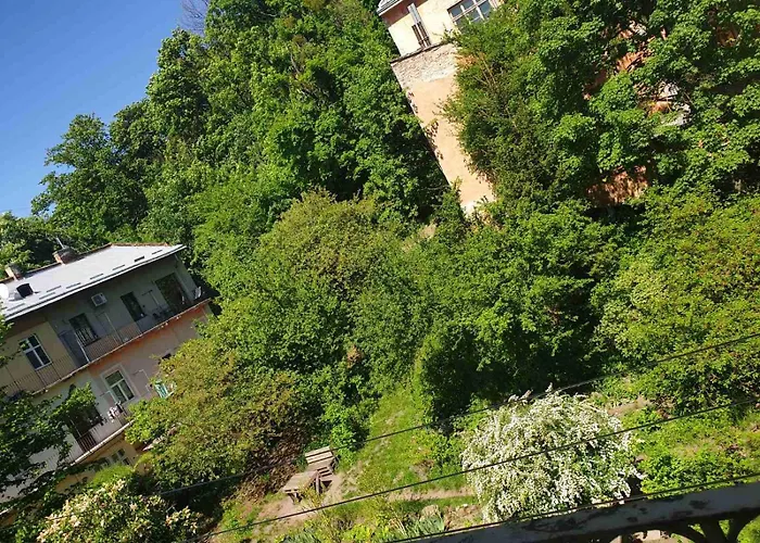 Apartment On Lysenka 27